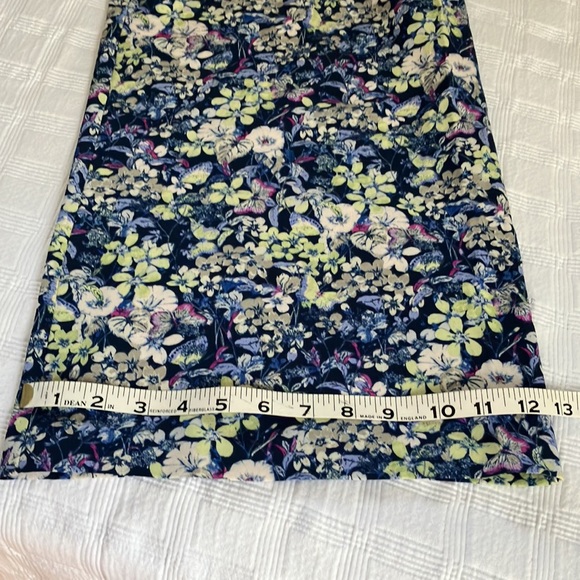 Charter Club Floral Pants Wide Leg Elasticized Waist on Back Side Size L - Picture 4 of 5